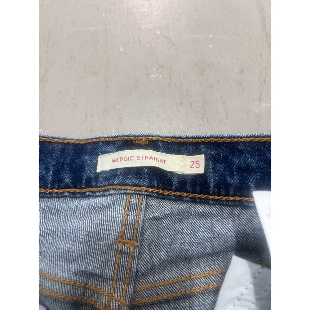 Levi's Premium Wedgie Straight Fit Jeans Women's 25x26 Blue Denim Frayed Hem - Picture 5 of 12